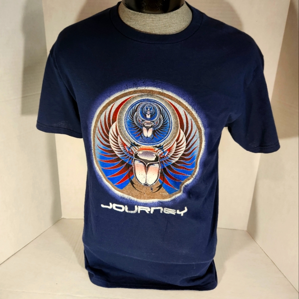 NWOT Men's Journey T-shirt